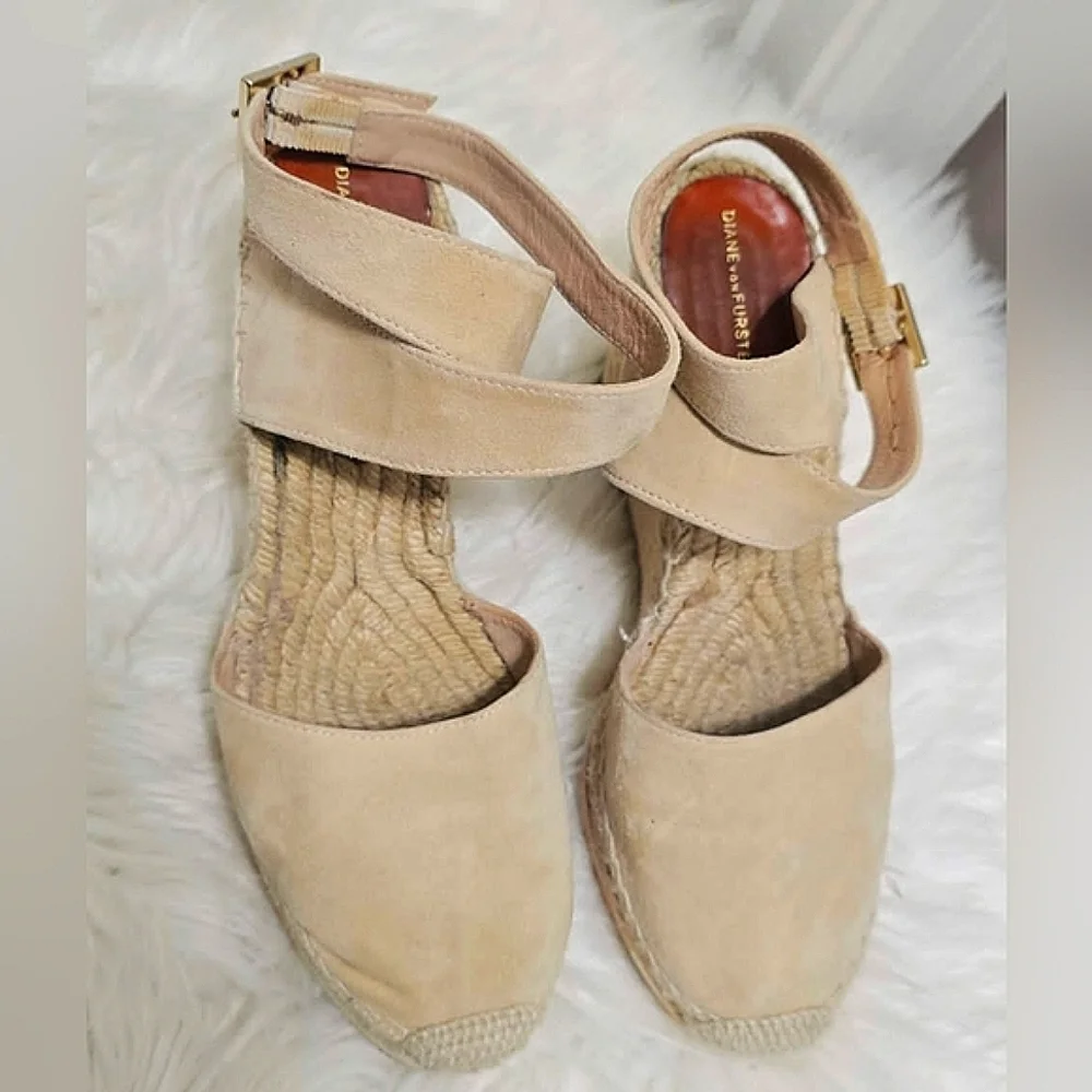 DIANE von FURSTENBERG Palermo Suede Wedge Espadrilles Ankle Wrap Strap Size 7M✌️